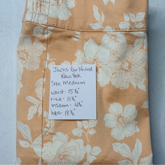 JACHS Girlfriend Floral Peach Women's Chino Shorts - Picture 9 of 9